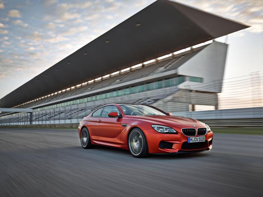  BMW M6 Coupe 2015 года  (фото 6 из 23)
